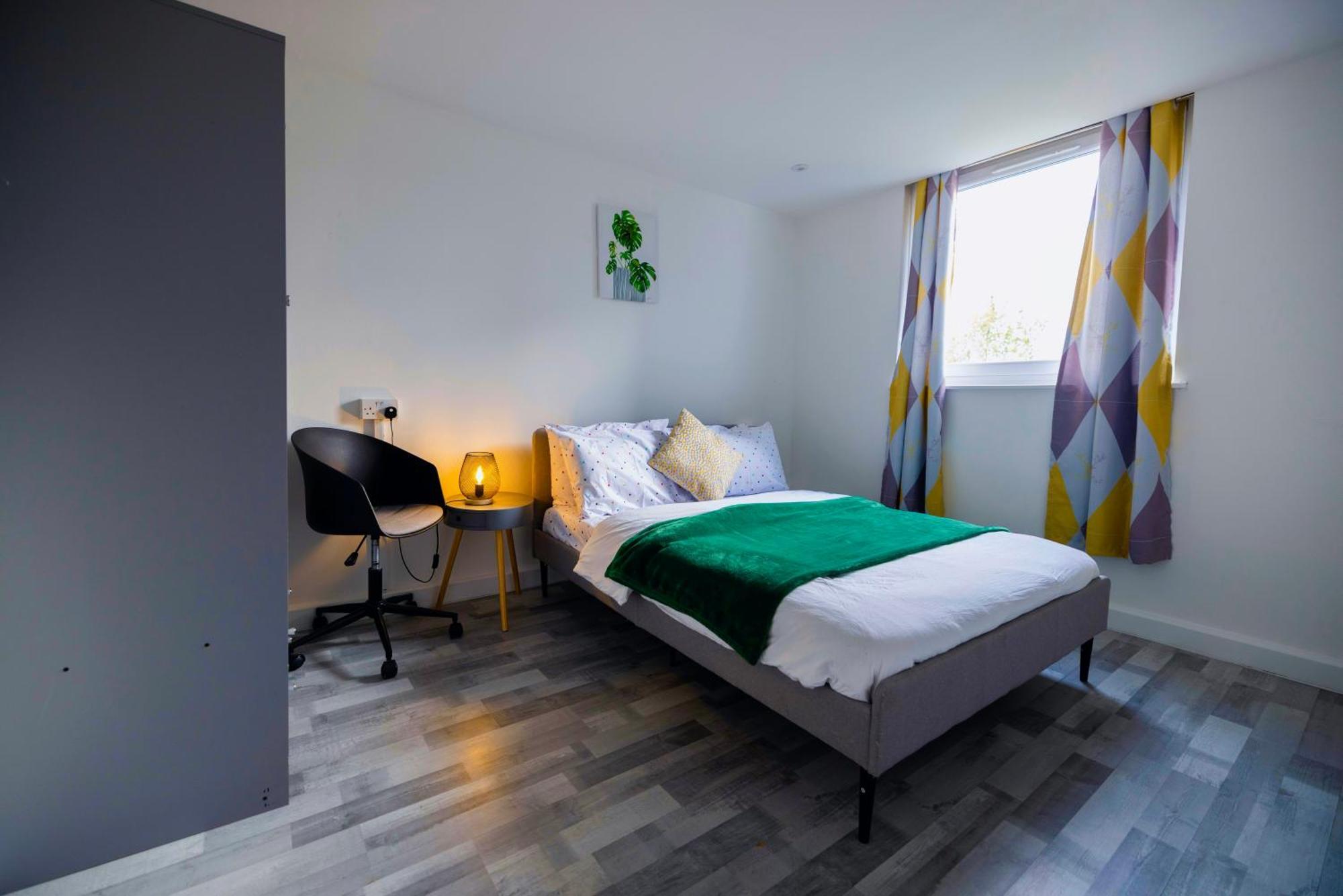2 Bedrooms -Parking-Very Spacious-Wifi London Exterior photo